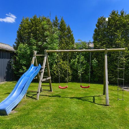 Ferienwohnungen Auf Dem Ferienhof Klein Husums Werdum Exterior photo